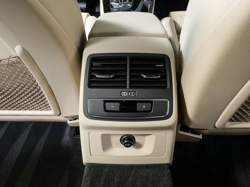 Used 2021 Audi A4 2.0T Premium image 17