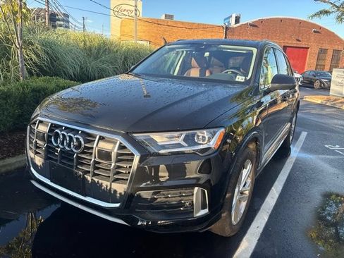 Used 2023 Audi Q7 2.0T Premium w/ Convenience Package AWD/4WD image 1