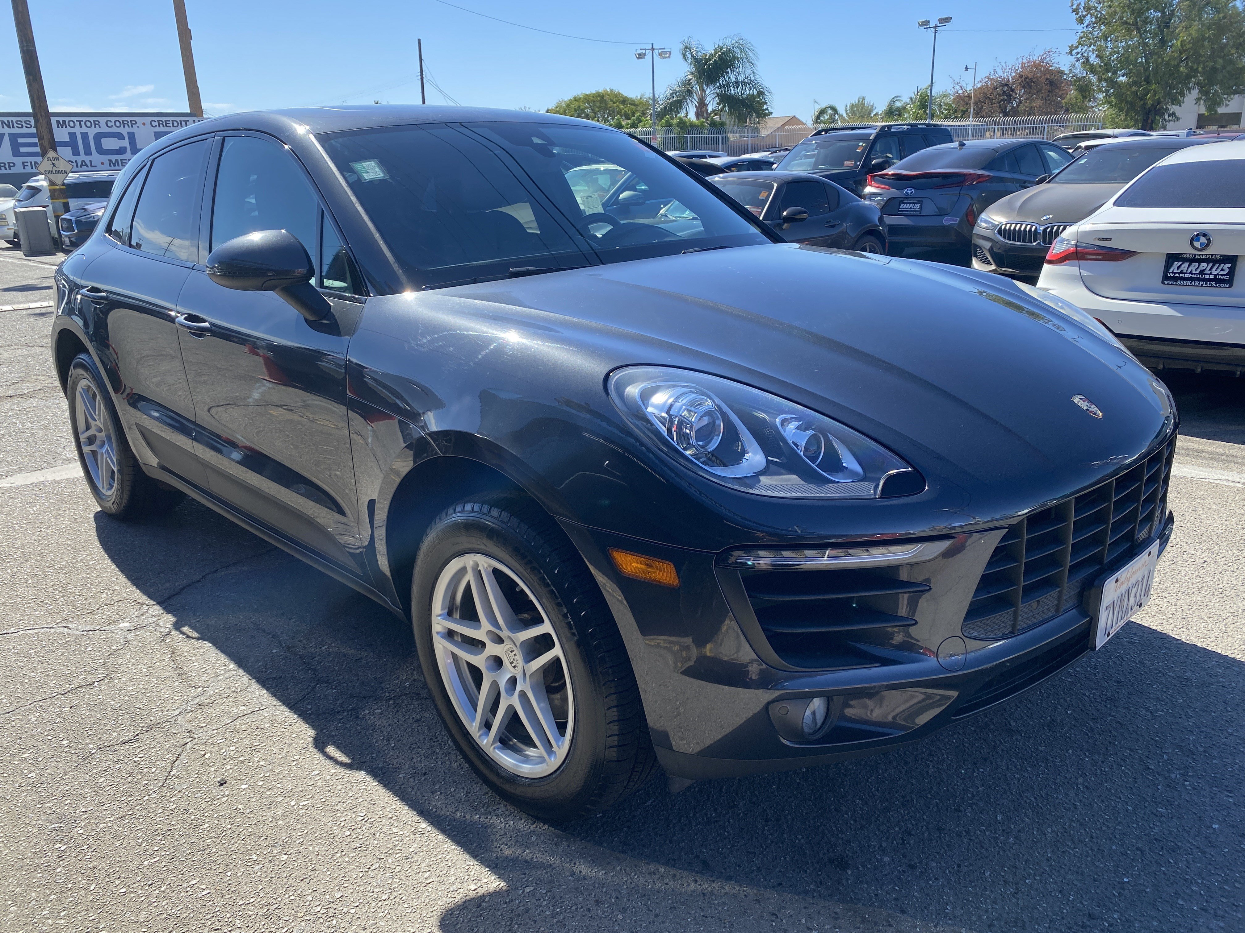 Used 2017 Porsche Macan AWD/4WD image 8