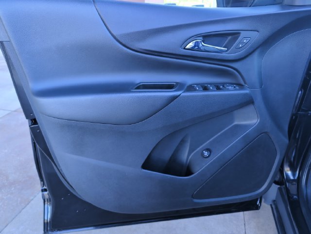 Used 2023 Chevrolet Equinox LT FWD image 12