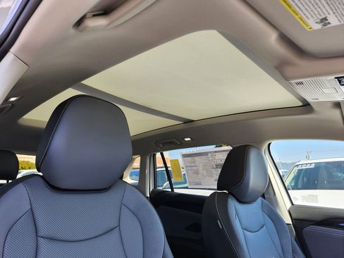 New 2026 Volkswagen Tiguan SE image 11