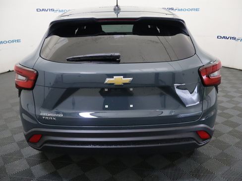 New 2026 Chevrolet Trax LS FWD image 8