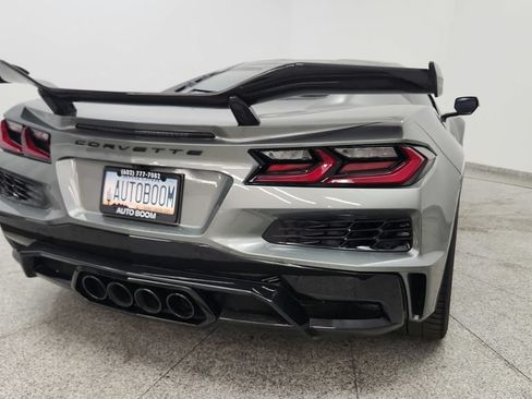 Used 2023 Chevrolet Corvette Z06 w/ Z07 Performance Package RWD image 21