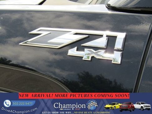 Used 2018 GMC Sierra 1500 SLT AWD/4WD image 8
