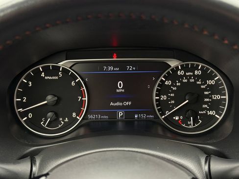 Used 2024 Nissan Altima 2.5 SR FWD image 32