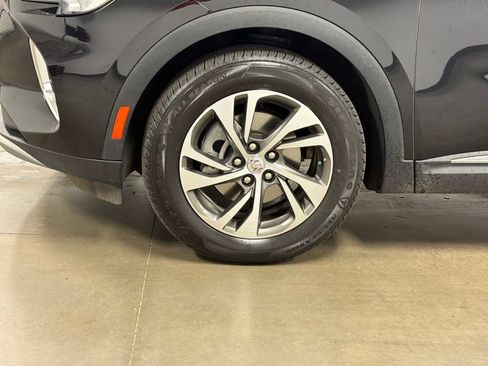 Used 2022 Buick Envision Essence w/ Technology Package I FWD image 11