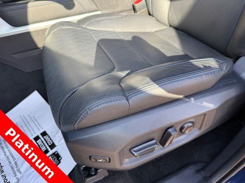 Used 2025 Toyota Sequoia Platinum AWD/4WD image 18