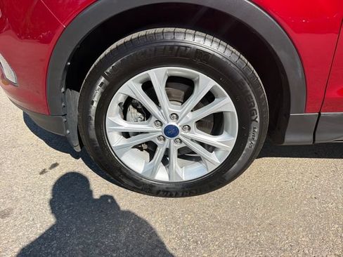 Used 2017 Ford Escape SE AWD/4WD image 32