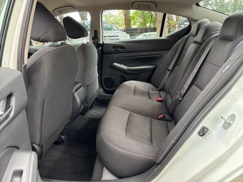 Used 2025 Nissan Altima 2.5 SV FWD image 39