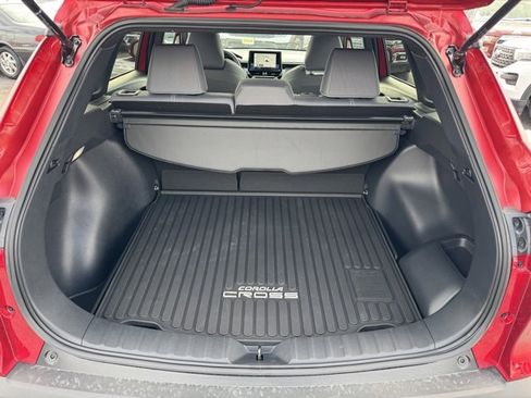 Certified 2026 Toyota Corolla Cross SE image 32