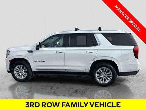 Used 2021 GMC Yukon SLT w/ SLT Premium Package image 2