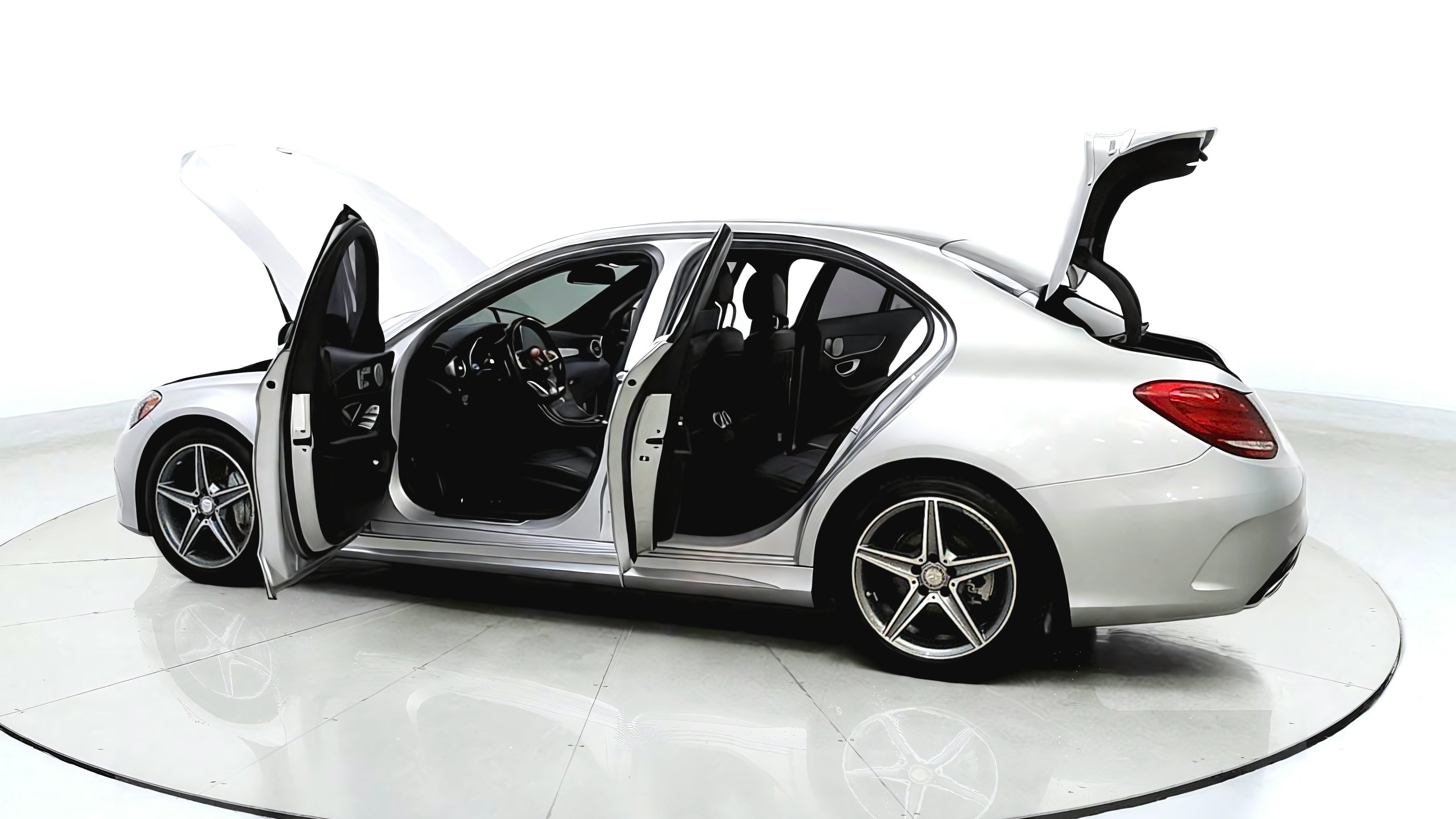Used 2015 Mercedes-Benz C 300 Sedan image 12