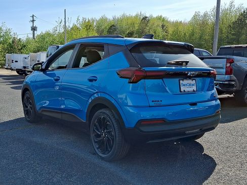 New 2027 Chevrolet Bolt RS w/ Technology Package FWD image 4
