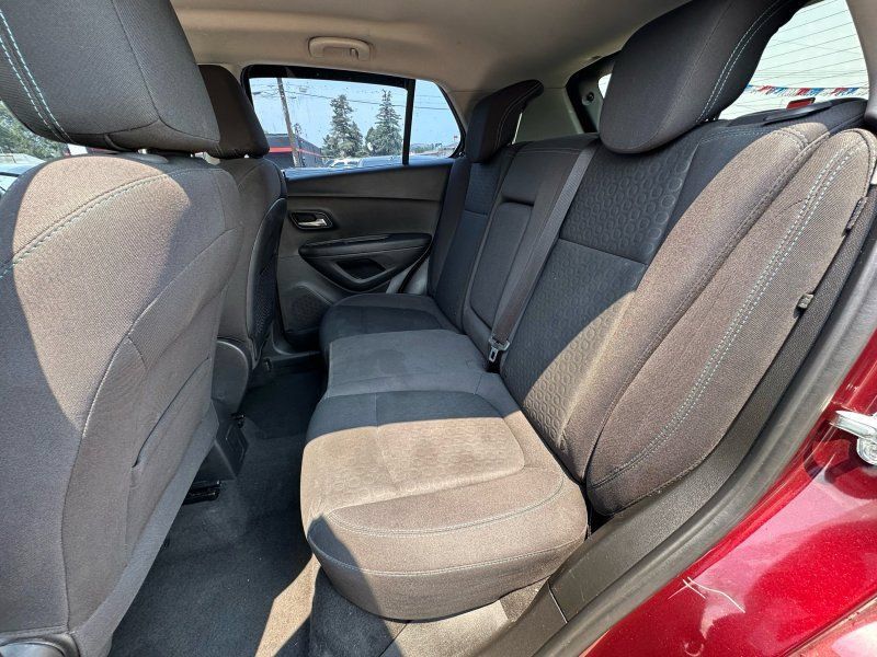 Used 2016 Chevrolet Trax LS AWD/4WD image 15