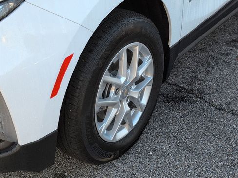 Certified 2023 Chevrolet Equinox LT image 31