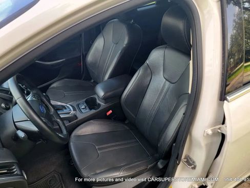 Used 2012 Ford Focus Titanium image 21