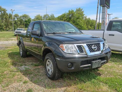 Used 2019 Nissan Frontier S RWD image 1