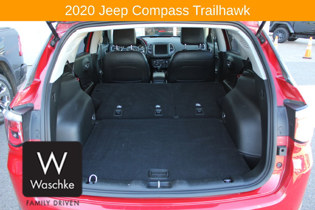 Used 2020 Jeep Compass Trailhawk w/ Popular Equipment Group AWD/4WD image 19