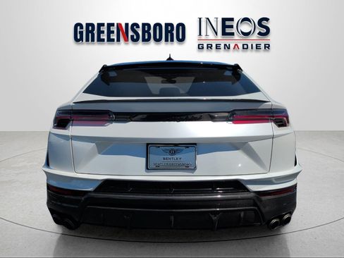 Used 2023 Lamborghini Urus Performante AWD/4WD image 4
