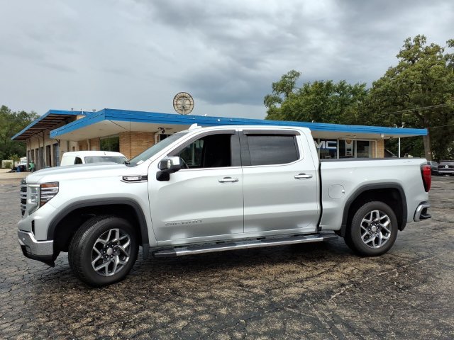 Used 2022 GMC Sierra 1500 SLT w/ SLT Premium Plus Package AWD/4WD image 12