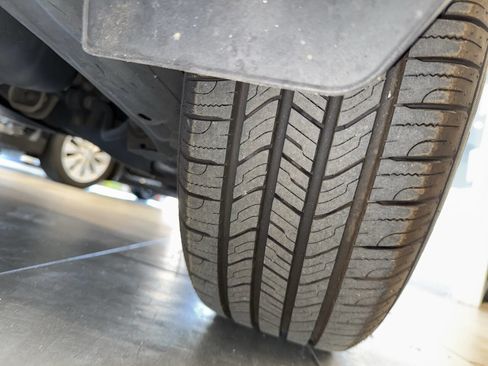 Used 2013 Honda Civic LX image 25