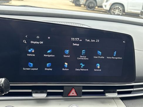 Used 2025 Hyundai Elantra Limited FWD image 28