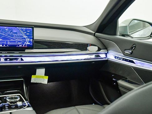 New 2026 BMW 740i w/ Premium Package image 16