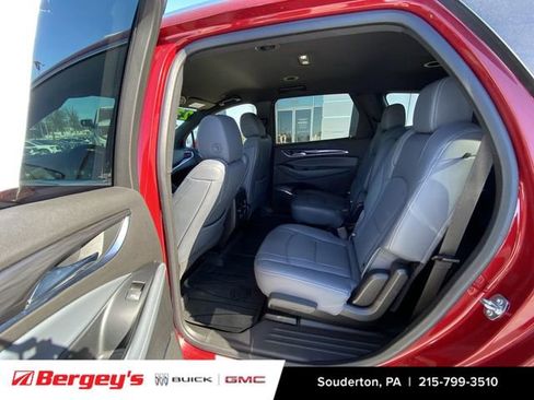 Certified 2023 Buick Enclave Essence image 29