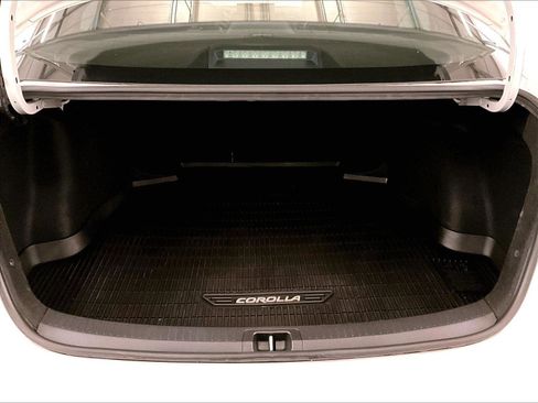 Used 2020 Toyota Corolla XSE FWD image 33