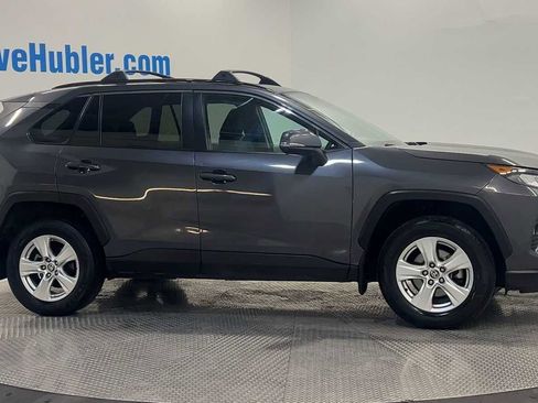 Used 2021 Toyota RAV4 XLE image 9