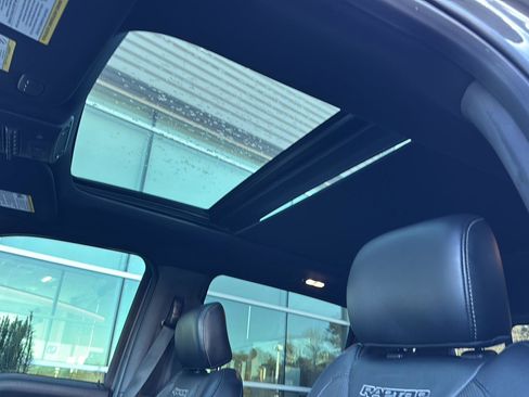 Used 2018 Ford F150 Raptor w/ Equipment Group 802A Luxury image 29