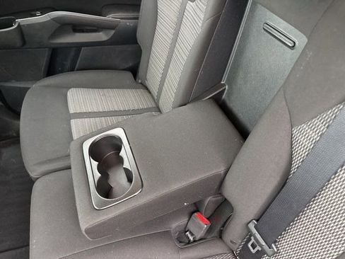 Used 2023 Kia Sorento LX image 32