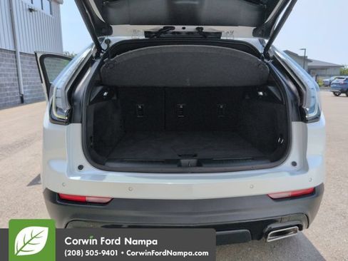 Used 2023 Cadillac XT4 Sport w/ Sun And Sound Package AWD/4WD image 28