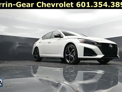 Used 2024 Nissan Altima 2.5 SR image 45