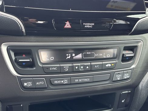Used 2024 Honda Passport TrailSport image 25
