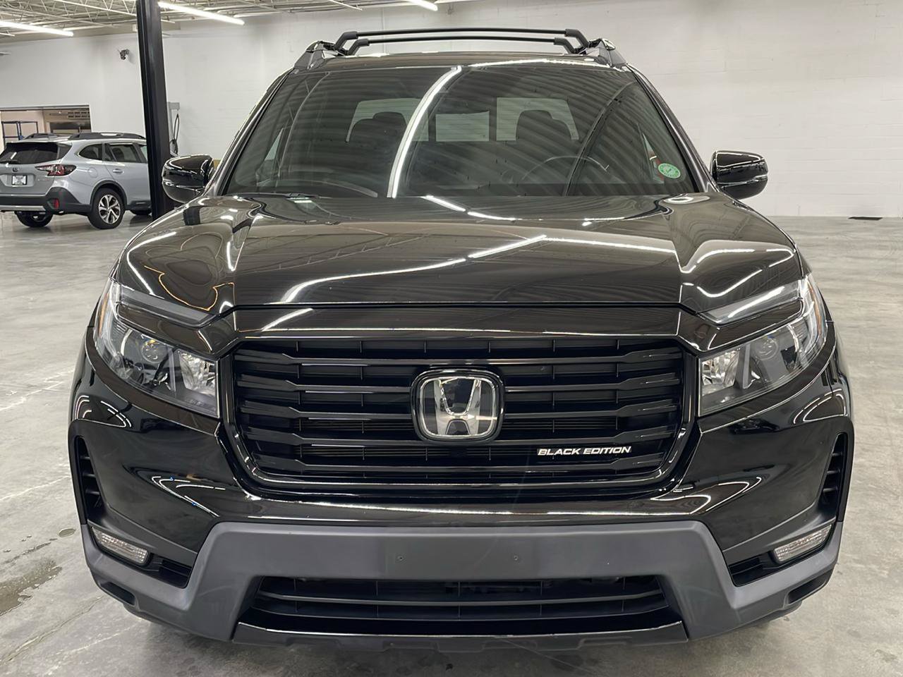 Used 2023 Honda Ridgeline Black Edition image 2