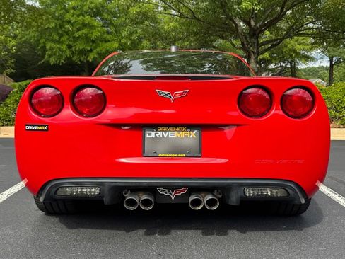 Used 2005 Chevrolet Corvette Coupe w/ Preferred Equipment Group RWD image 8