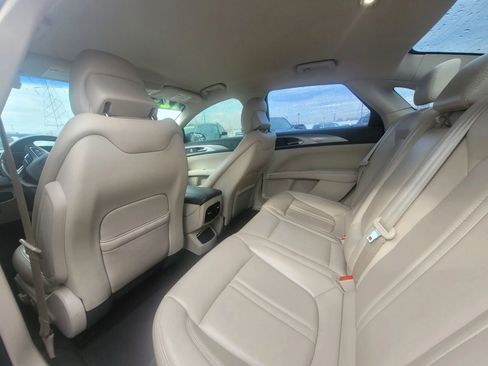 Used 2017 Lincoln MKZ Premiere image 17