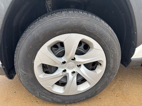 Used 2024 Toyota RAV4 LE image 11