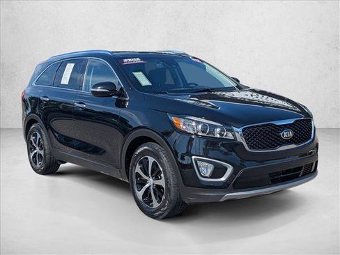 Used 2017 Kia Sorento EX w/ EX Advanced Touring Package image 3