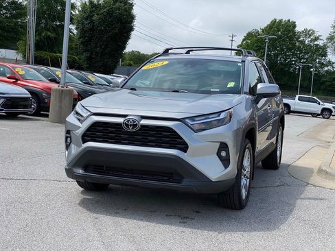 Used 2024 Toyota RAV4 XLE Premium FWD image 3