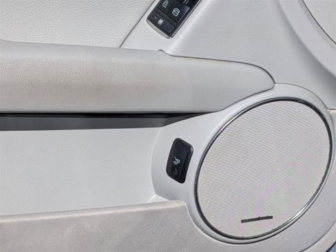 Used 2014 Mercedes-Benz C 300 Sport image 14