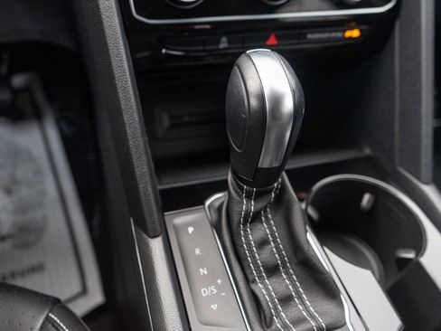 Used 2023 Volkswagen Atlas SE w/ Black Wheel Package image 20