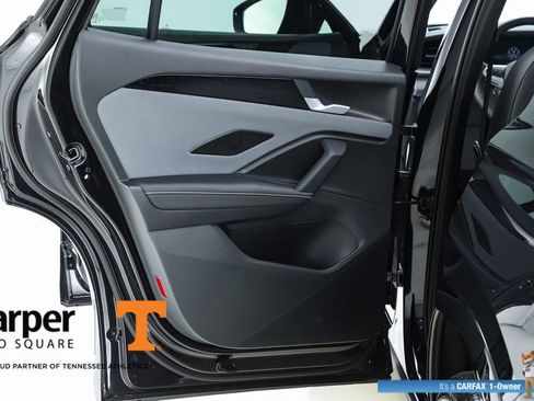 Used 2025 Volkswagen Tiguan SE R-Line image 17