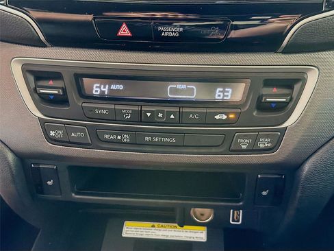 Used 2023 Honda Ridgeline RTL-E image 18