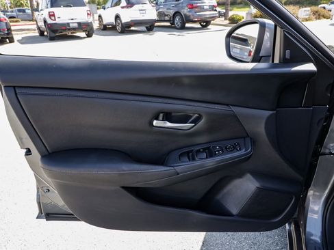 Used 2025 Nissan Sentra SV w/ Trunk Package FWD image 13
