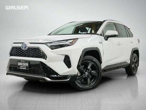 Used 2023 Toyota RAV4 SE AWD/4WD image 1
