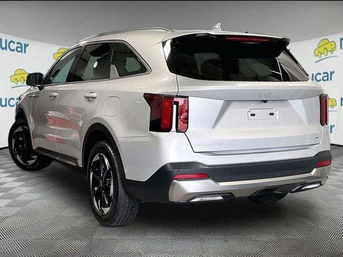 Used 2025 Kia Sorento EX AWD/4WD image 4