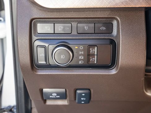 Used 2024 Ford F250 King Ranch w/ Chrome Package AWD/4WD image 22