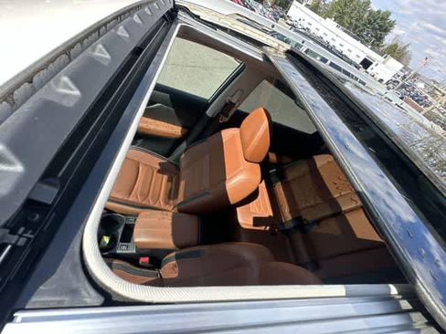 Used 2018 Nissan Rogue SL w/ Premium Package image 6